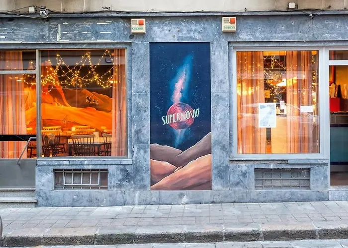 Supernova Hostel OOporto